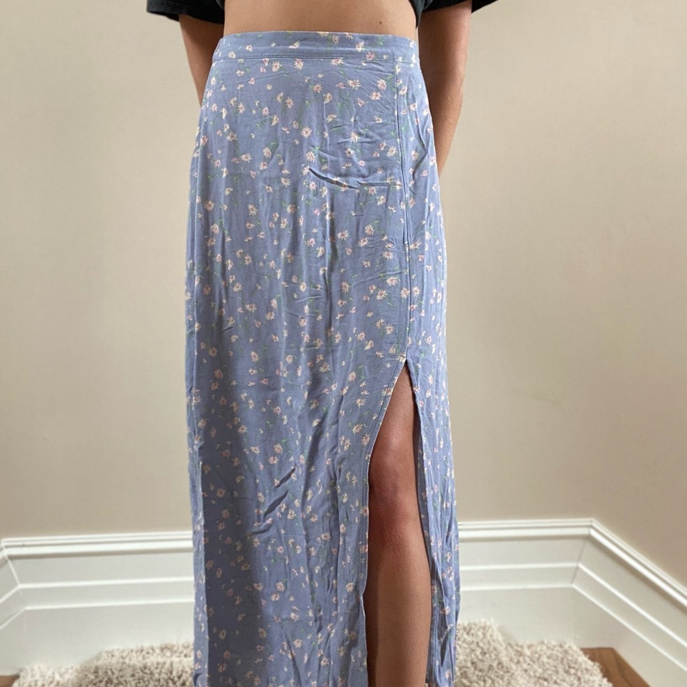 AE High-Waisted Floral Slit Midi Skirt